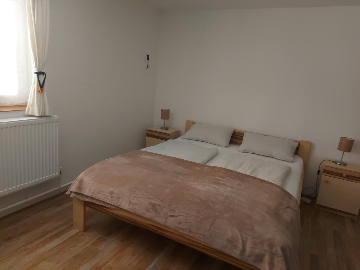 Tiszafüred Potyka Apartman מראה חיצוני תמונה
